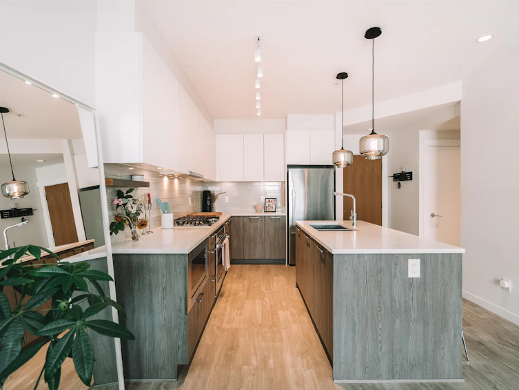 206-615 E 3rd Street, North Vancouver, BC, V7L 0G3 - 4