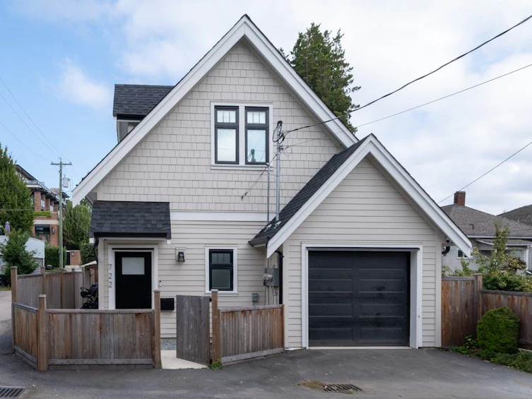 720 E 30th Avenue, Vancouver, BC, V5V 2V9 - 3