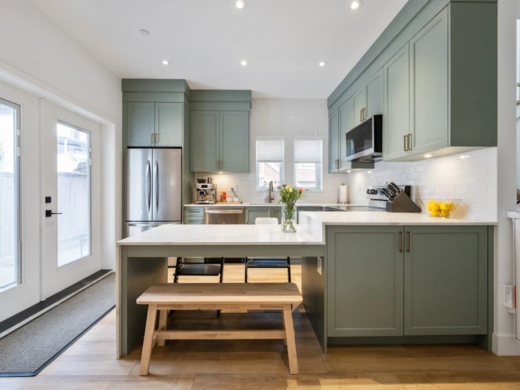 720 E 30th Avenue, Vancouver, BC, V5V 2V9 - 4