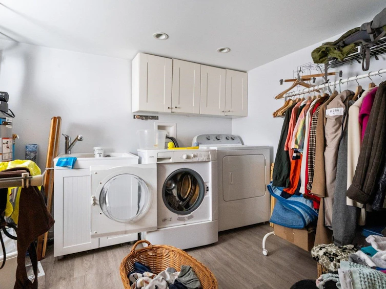 720 E 30th Avenue, Vancouver, BC, V5V 2V9 - 29