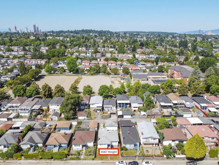 4587 Knight Street, Vancouver, BC, V5N 3M8 - 9