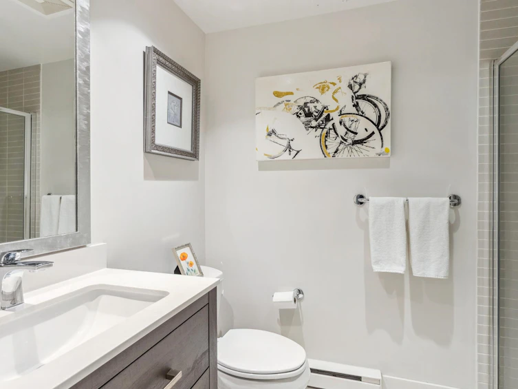 930 W 13th Avenue, Vancouver, BC, V5Z 1P3 - 21