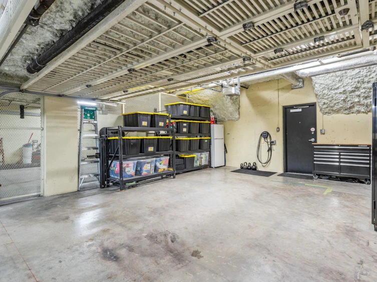930 W 13th Avenue, Vancouver, BC, V5Z 1P3 - 25