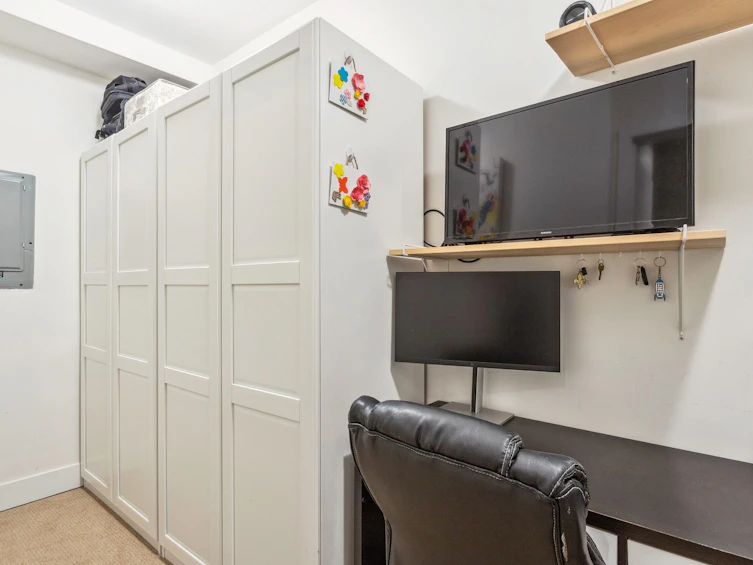 930 W 13th Avenue, Vancouver, BC, V5Z 1P3 - 24