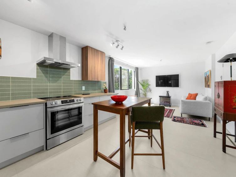 101A-460 14th Street, West Vancouver, BC, V7T 2W1 - 11