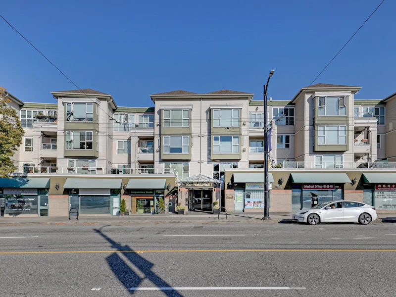 401 - 3480 Main Street, Vancouver BC V5V 3N2