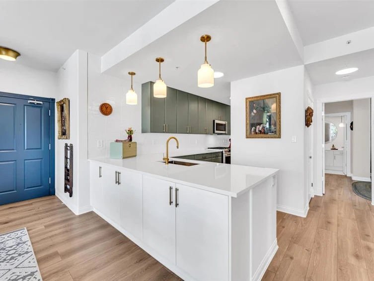 1601-160 E 13th Street, North Vancouver, BC, V7L 2L5 - 9