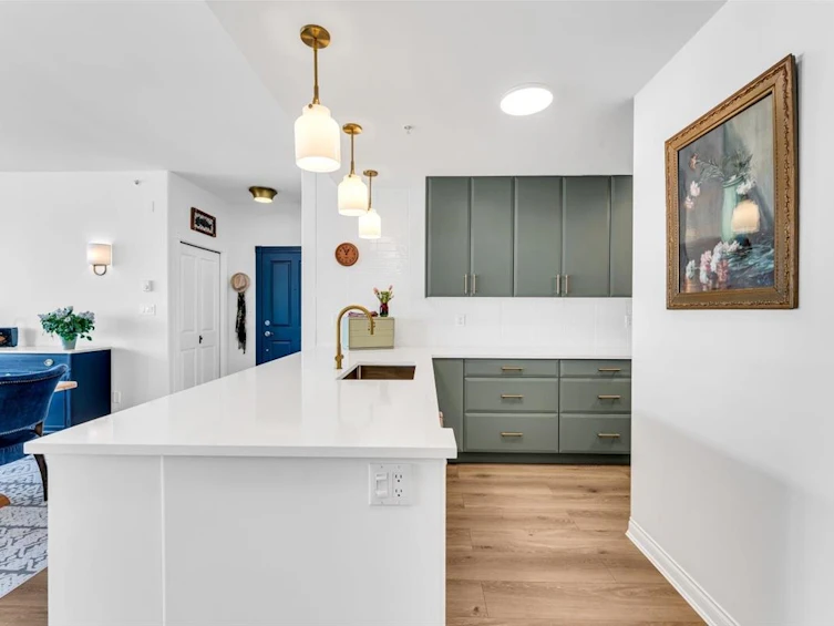 1601-160 E 13th Street, North Vancouver, BC, V7L 2L5 - 11