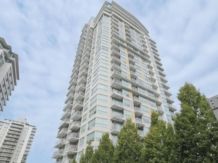 810-125 E 14th Street, North Vancouver, BC, V7L 0E6