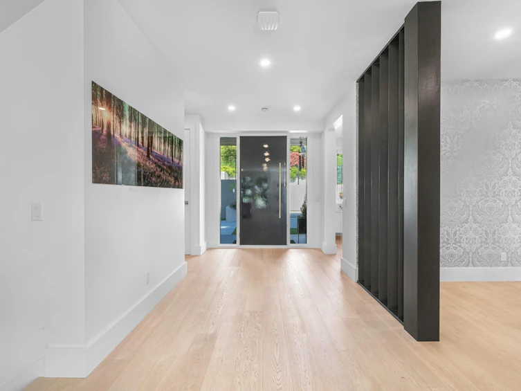919 E 4th Street, North Vancouver, BC, V7L 1K3 - 4