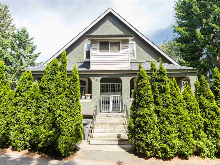5195 Ruby Street, Vancouver, BC, V5R 4K4