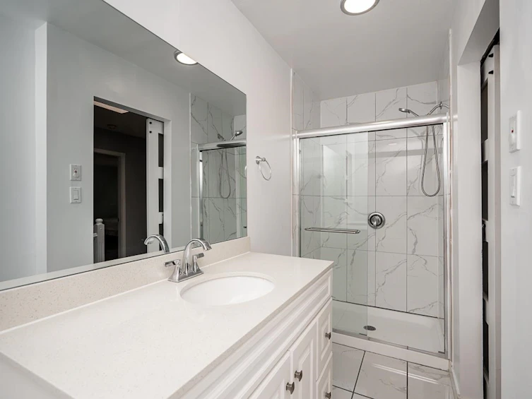 9152 Klenner Drive, Burnaby, BC, V3N 4E5 - 24