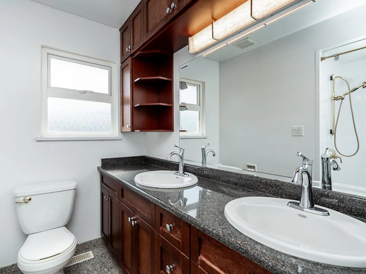9152 Klenner Drive, Burnaby, BC, V3N 4E5 - 17