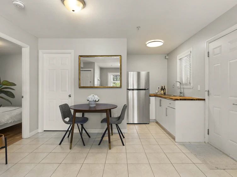 1336 E 16th Avenue, Vancouver, BC, V5T 4G8 - 28