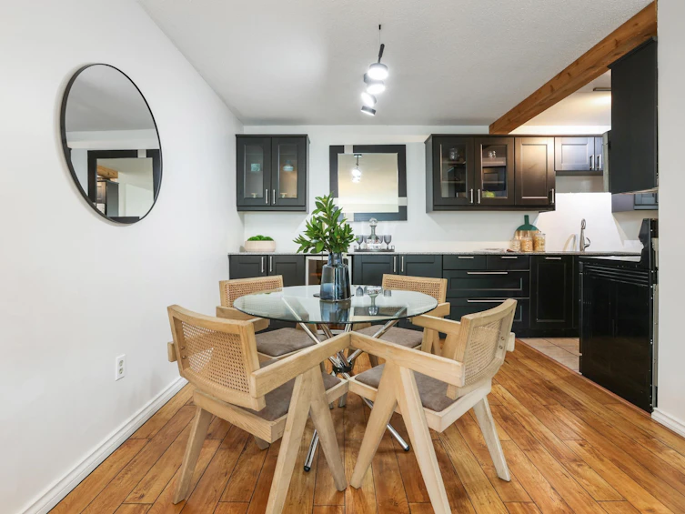 211-1420 E 8th Avenue, Vancouver, BC, V5N 1T4 - 7