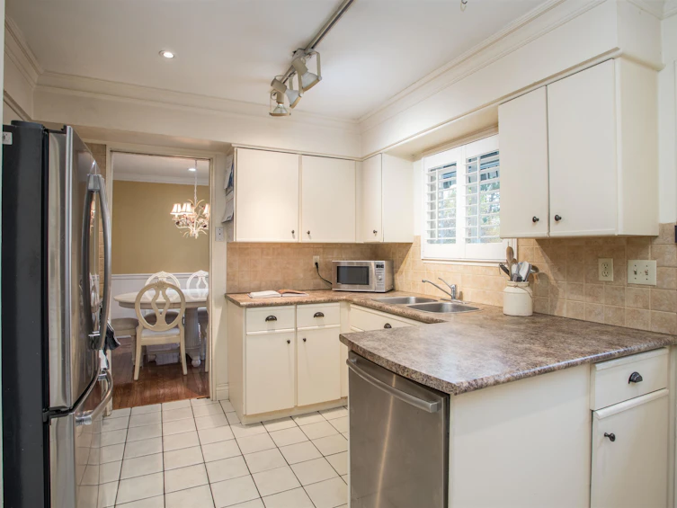 10811 Seahurst Place, Richmond, BC, V7A 3Z7 - 11