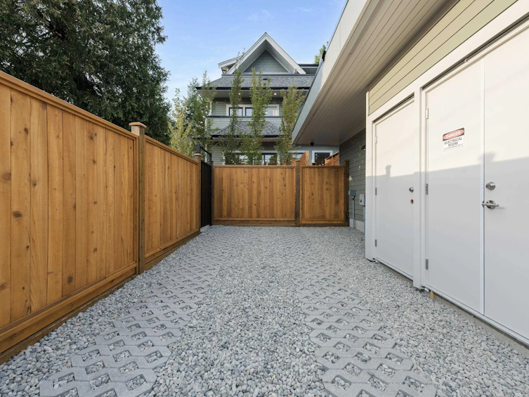 1-2136 E 10 Avenue, Vancouver, BC, V5N 1Y1 - 34