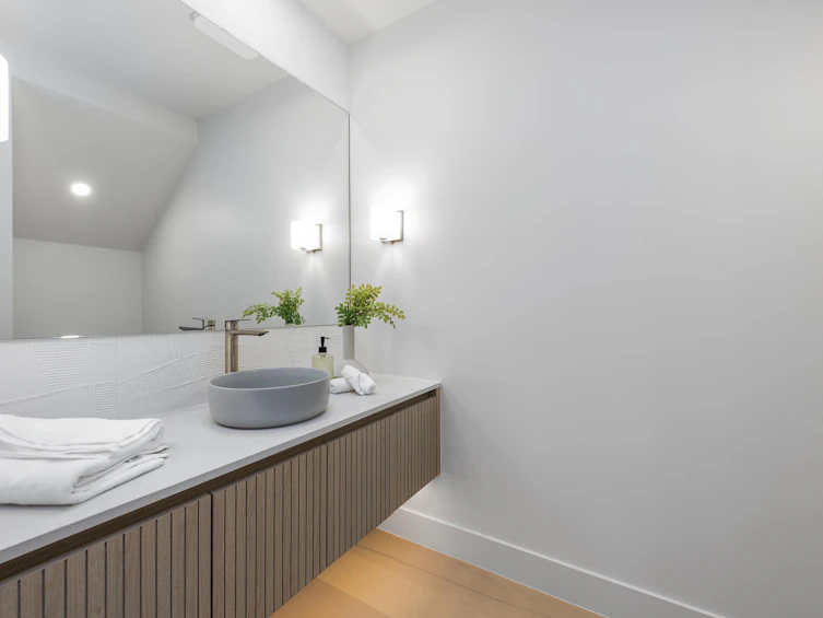 1-2136 E 10 Avenue, Vancouver, BC, V5N 1Y1 - 19