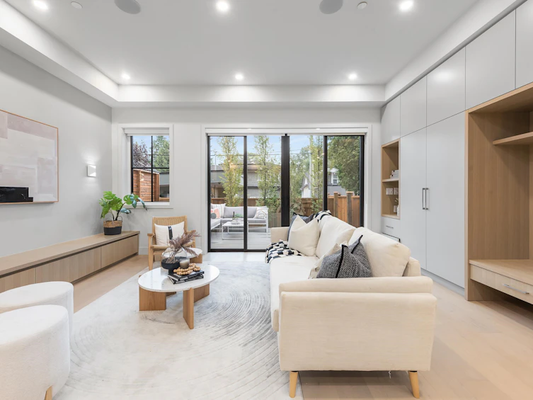 2-2136 E 10th Avenue, Vancouver, BC, V5N 1Y1 - 3