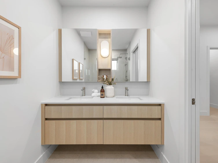 2-2136 E 10th Avenue, Vancouver, BC, V5N 1Y1 - 25