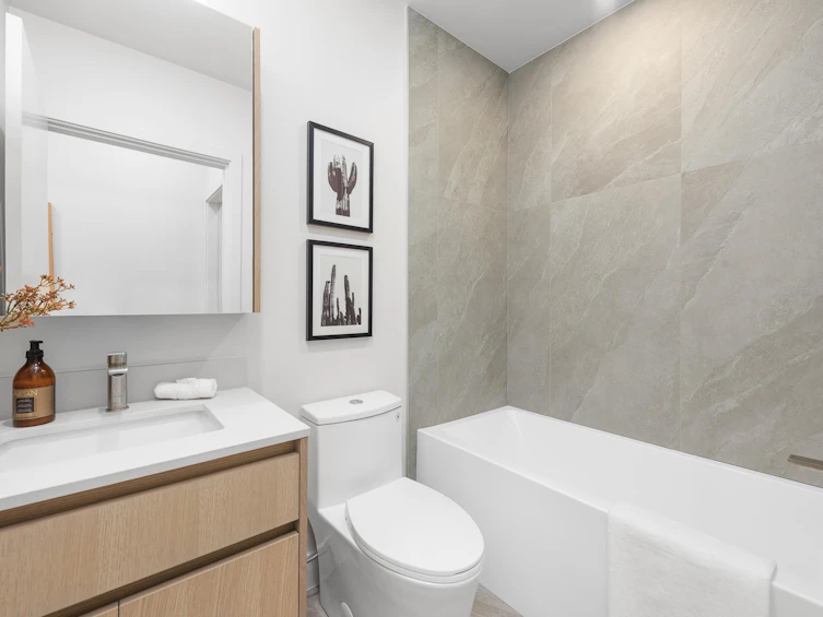 2-2136 E 10th Avenue, Vancouver, BC, V5N 1Y1 - 21