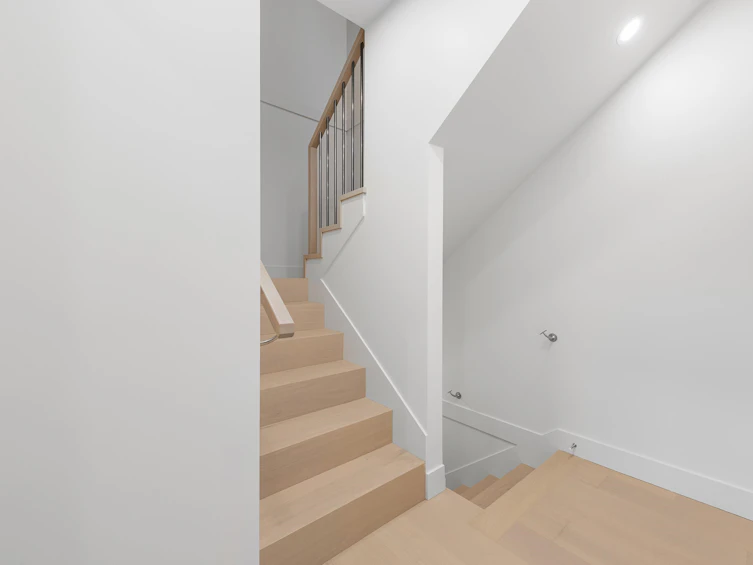 2-2136 E 10th Avenue, Vancouver, BC, V5N 1Y1 - 18