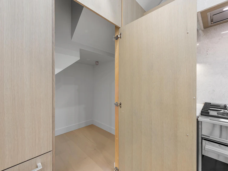 3-2136 E 10 Avenue, Vancouver, BC, V5N 1Y1 - 11