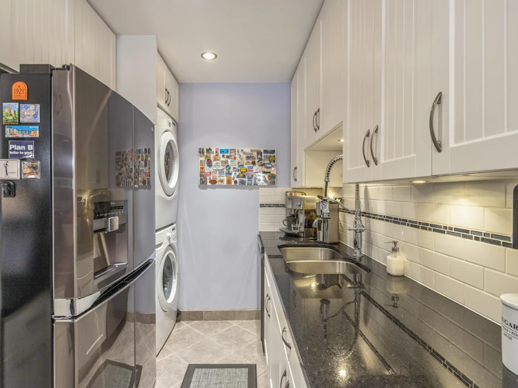 101-1352 W 10th Avenue, Vancouver, BC, V6H 1J6 - 8