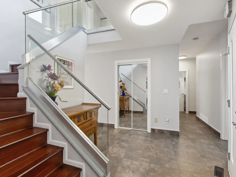1501 Ostler Court, North Vancouver, BC, V7G 2P1 - 7