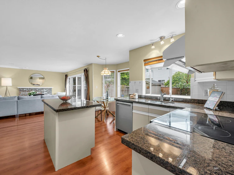 1830 Walnut Crescent, Coquitlam, BC, V3J 7T5 - 17