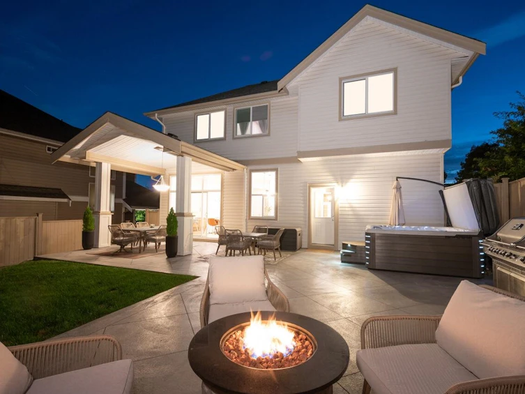 1345 Soball Street, Coquitlam, BC, V3E 0B8 - 40