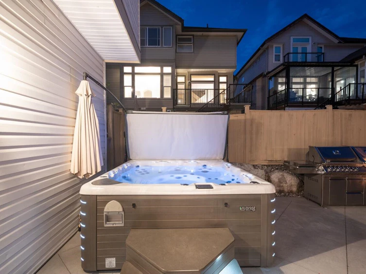 1345 Soball Street, Coquitlam, BC, V3E 0B8 - 39