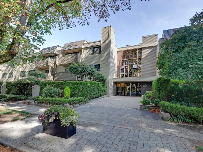 204 - 1424 Walnut Street, Vancouver BC V6J 3R3