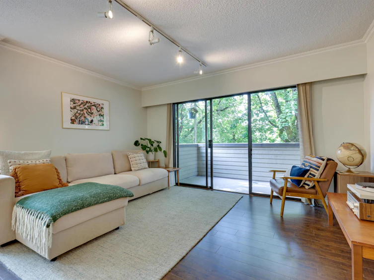 204-1424 Walnut Street, Vancouver, BC, V6J 3R3 - 2