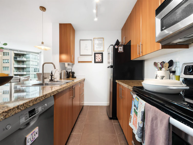 707-58 Keefer Place, Vancouver, BC, V6B 0B8 - 9