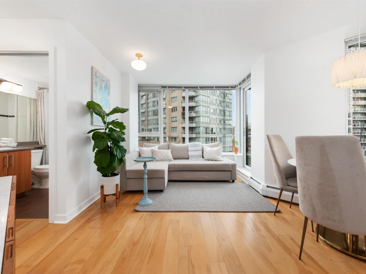 707-58 Keefer Place, Vancouver, BC, V6B 0B8 - 3