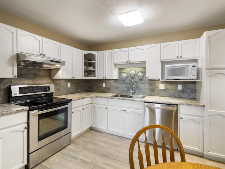 303-19645 64 Avenue, Langley, BC, V2Y 1L2 - 6