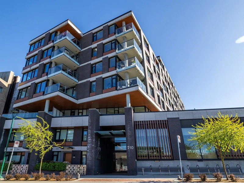 706 - 210 E 5th Avenue, Vancouver BC
