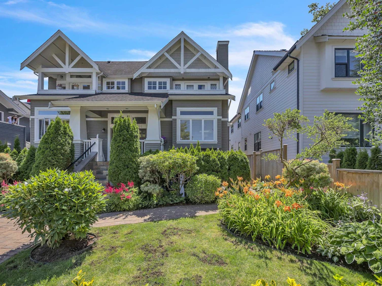188 W 16th Avenue, Vancouver, BC, V5Y 1Y7