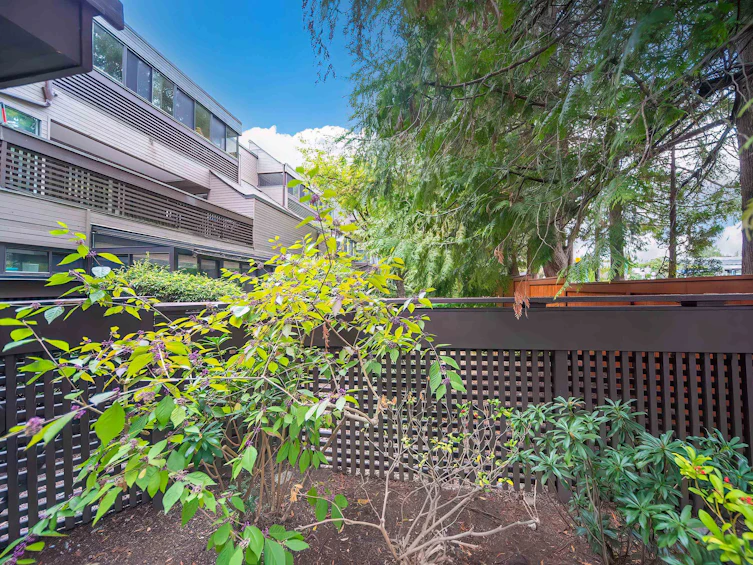 201-444 W 49th Avenue, Vancouver, BC, V5Y 3V4 - 3