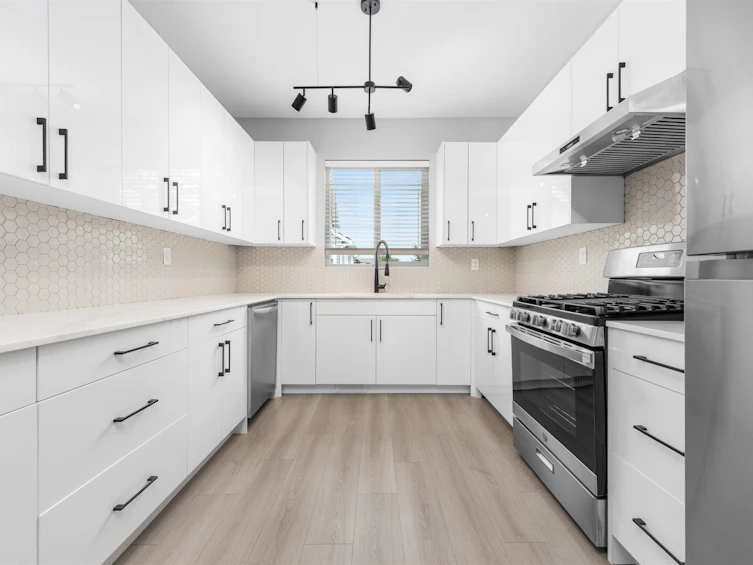 2062 E 35th Avenue, Vancouver, BC, V5P 1B9 - 9