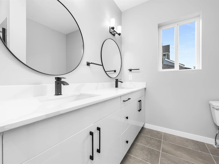 2062 E 35th Avenue, Vancouver, BC, V5P 1B9 - 18