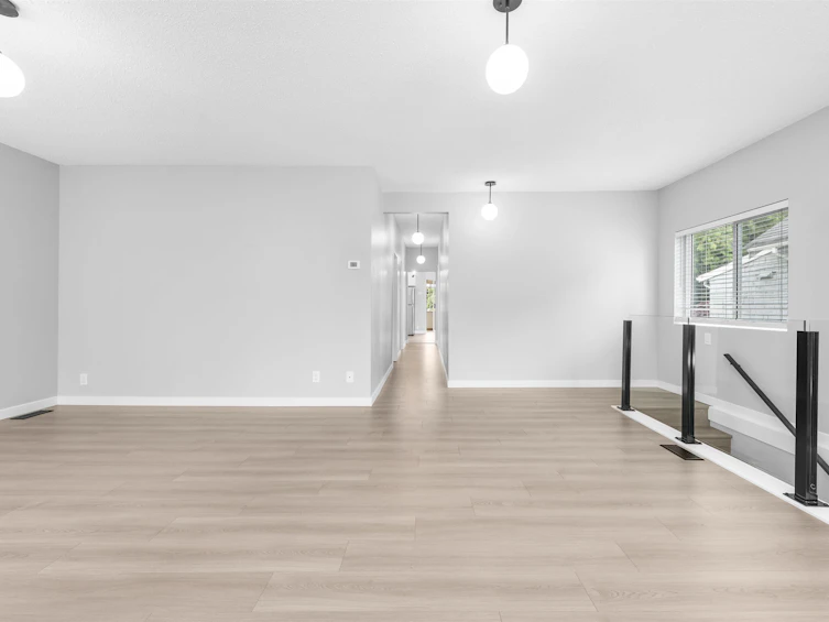 2062 E 35th Avenue, Vancouver, BC, V5P 1B9 - 4