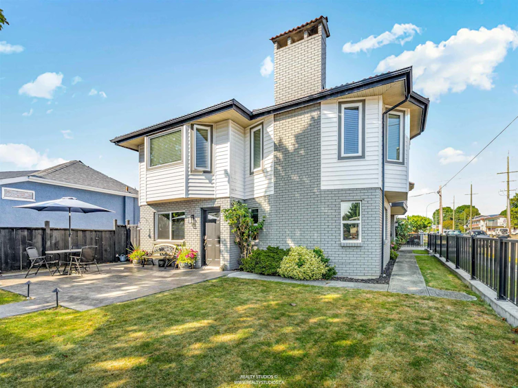 51 Gilmore Avenue, Burnaby, BC, V5C 4P4 - 38