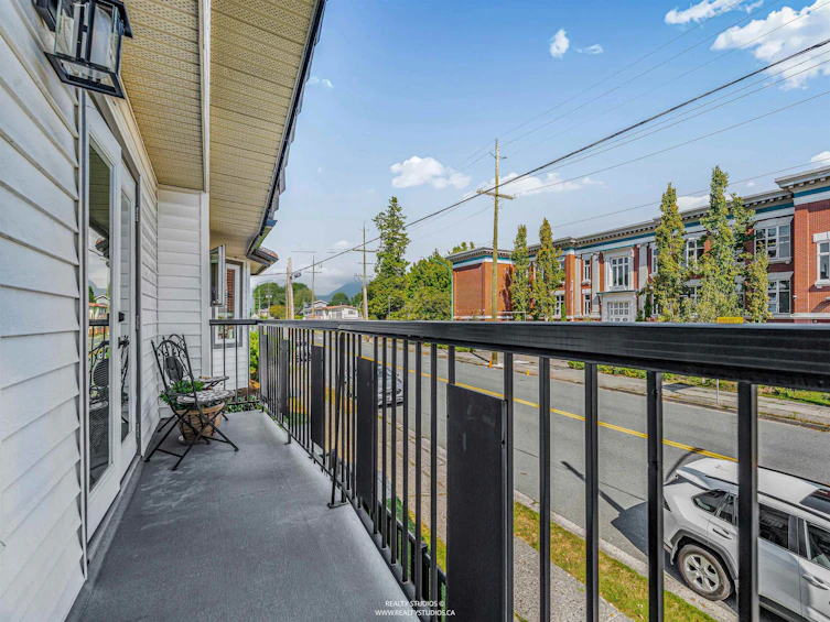 51 Gilmore Avenue, Burnaby, BC, V5C 4P4 - 36