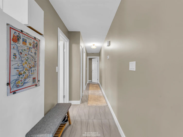 51 Gilmore Avenue, Burnaby, BC, V5C 4P4 - 24