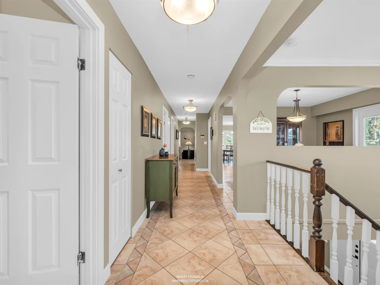 51 Gilmore Avenue, Burnaby, BC, V5C 4P4 - 4