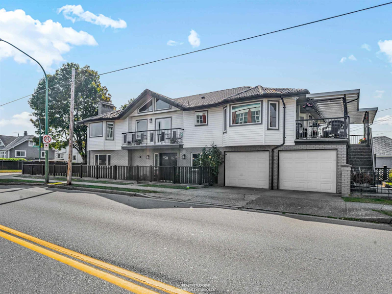 51 Gilmore Avenue, Burnaby BC V5C 4P4