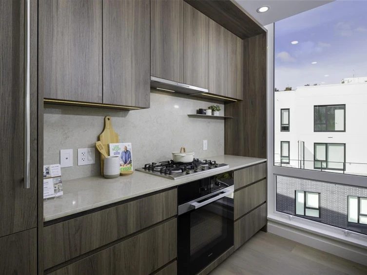 607-5212 Cambie Street, Vancouver, BC, V5Z 2Z7 - 3