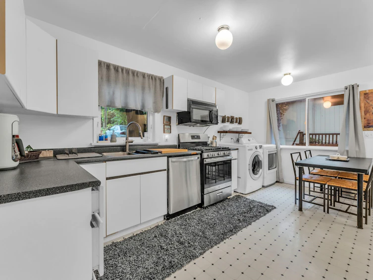 1372 Ottawa Avenue, West Vancouver, BC, V7T 2H5 - 10